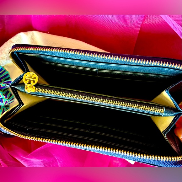 TORY BURCH Britten Zip Continental Wallet with Dust Bag - Blue Leather - Picture 4 of 7